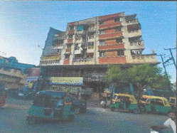 Shops 372